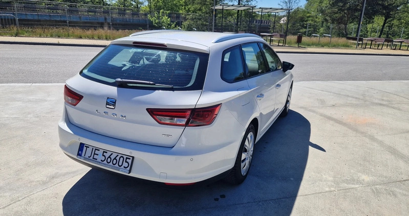 Seat Leon cena 38500 przebieg: 260000, rok produkcji 2016 z Małogoszcz małe 172